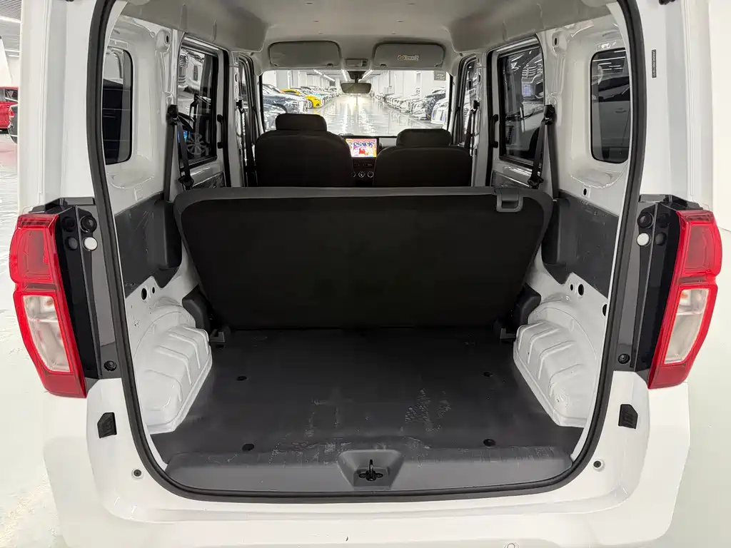 Wuling Zhiguang EV — миниатюра 16