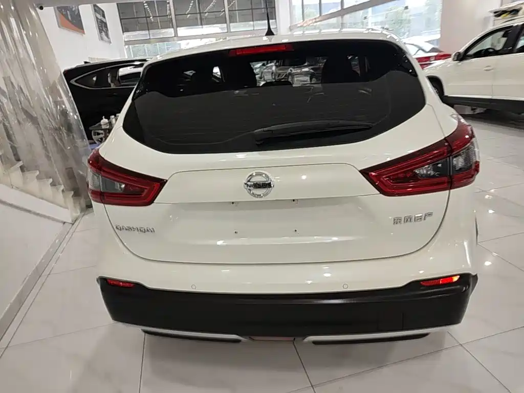 Nissan Qashqai — миниатюра 6