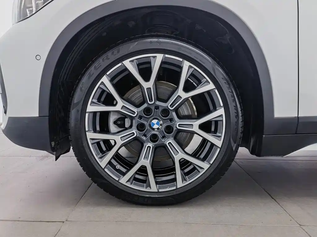 BMW X1 — миниатюра 17