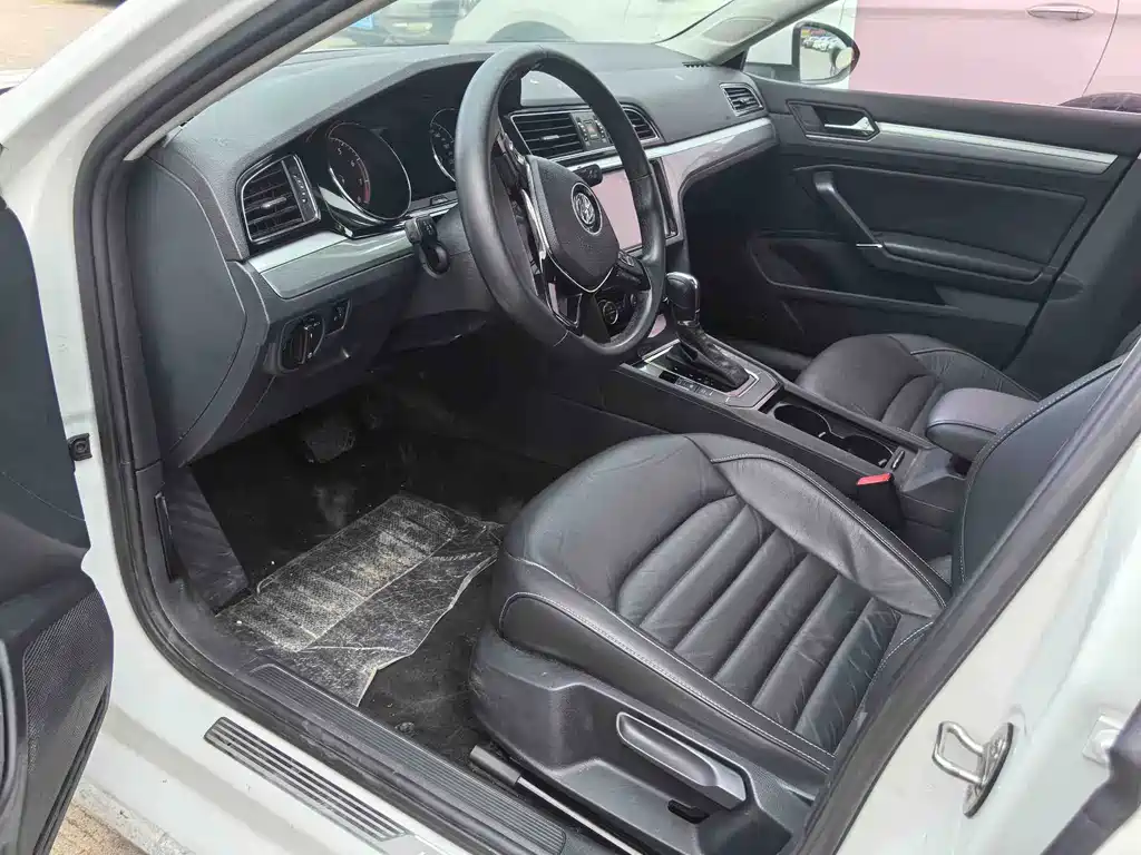 Volkswagen Lamando — миниатюра 3