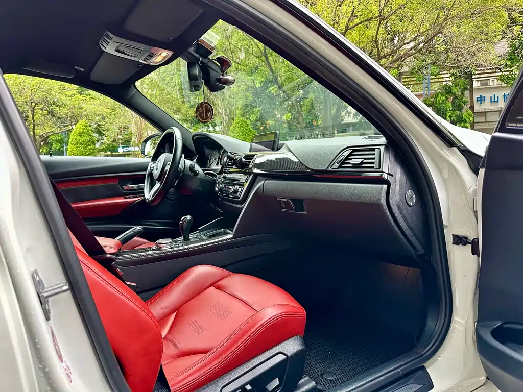 BMW M3 — миниатюра 19