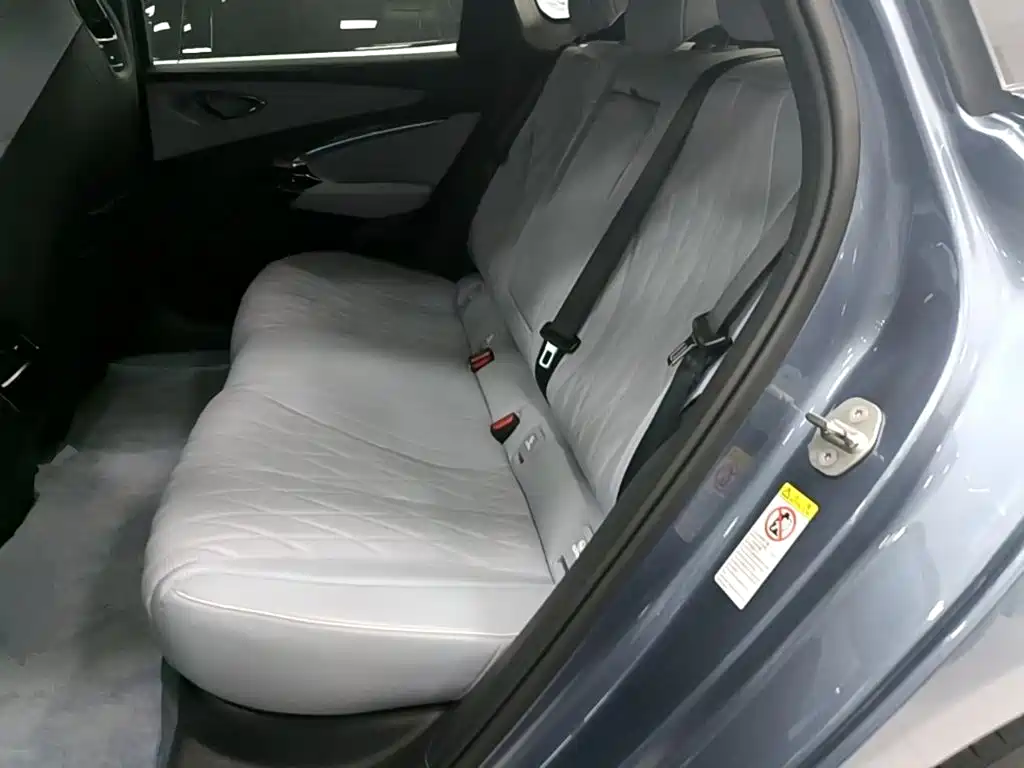 BYD Seal — миниатюра 17