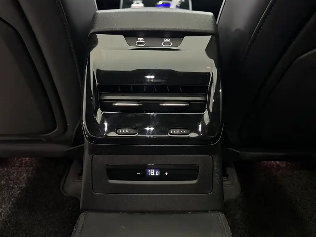 Audi A5L — миниатюра 14