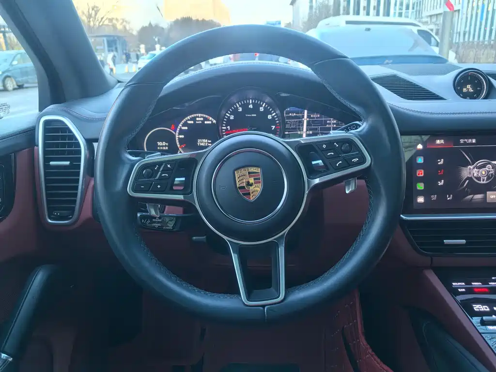 PORSCHE CAYENNE