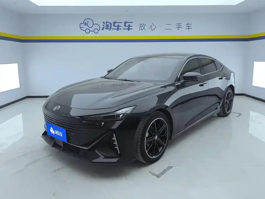 2023 Changan UNI-V - zdjęcie 1 z 16