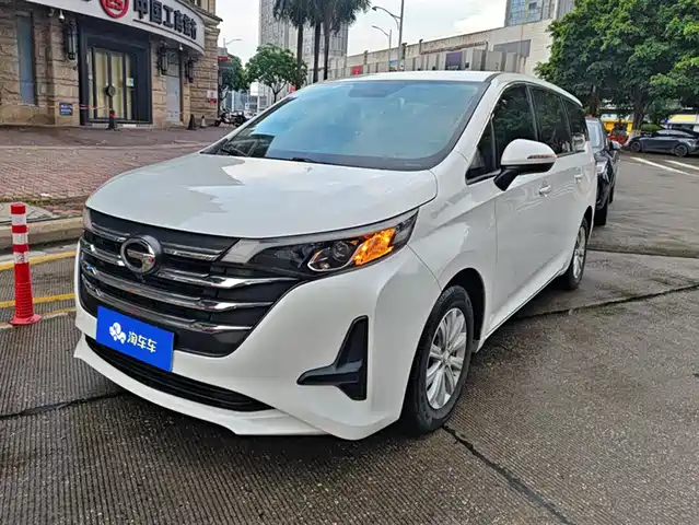 GAC TRUMPCHI M6 2021