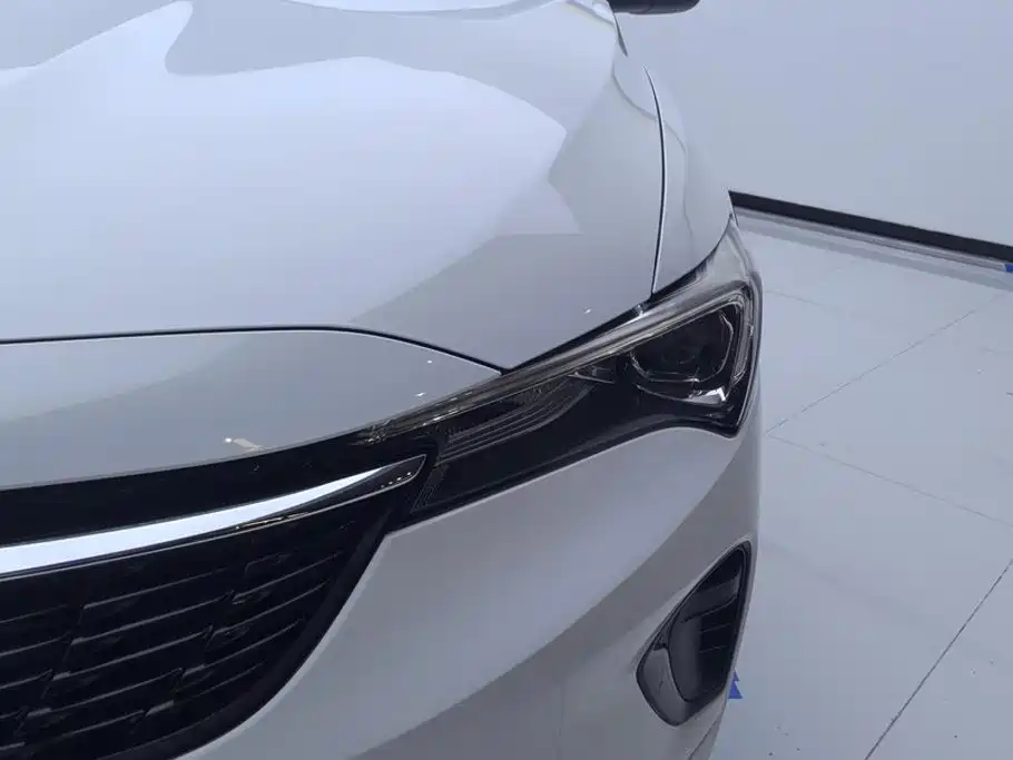 Buick Verano — миниатюра 5