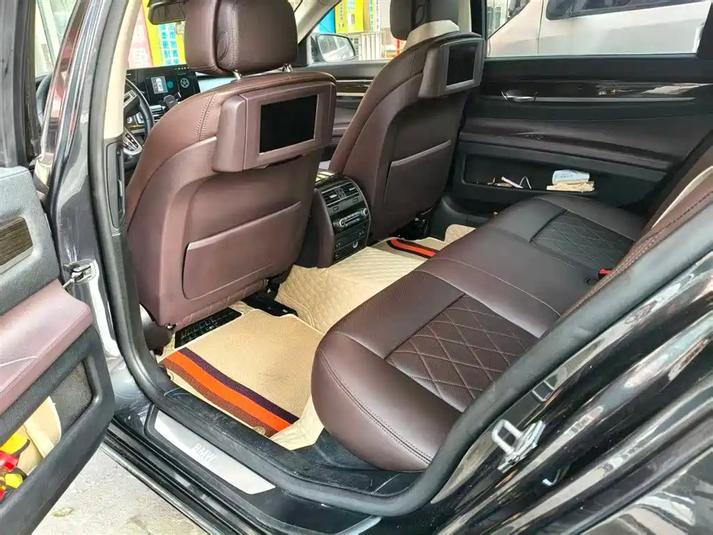 BMW 7 Series 7 2009 730Li Lead