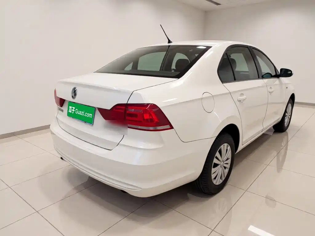 Volkswagen Santana — миниатюра 6