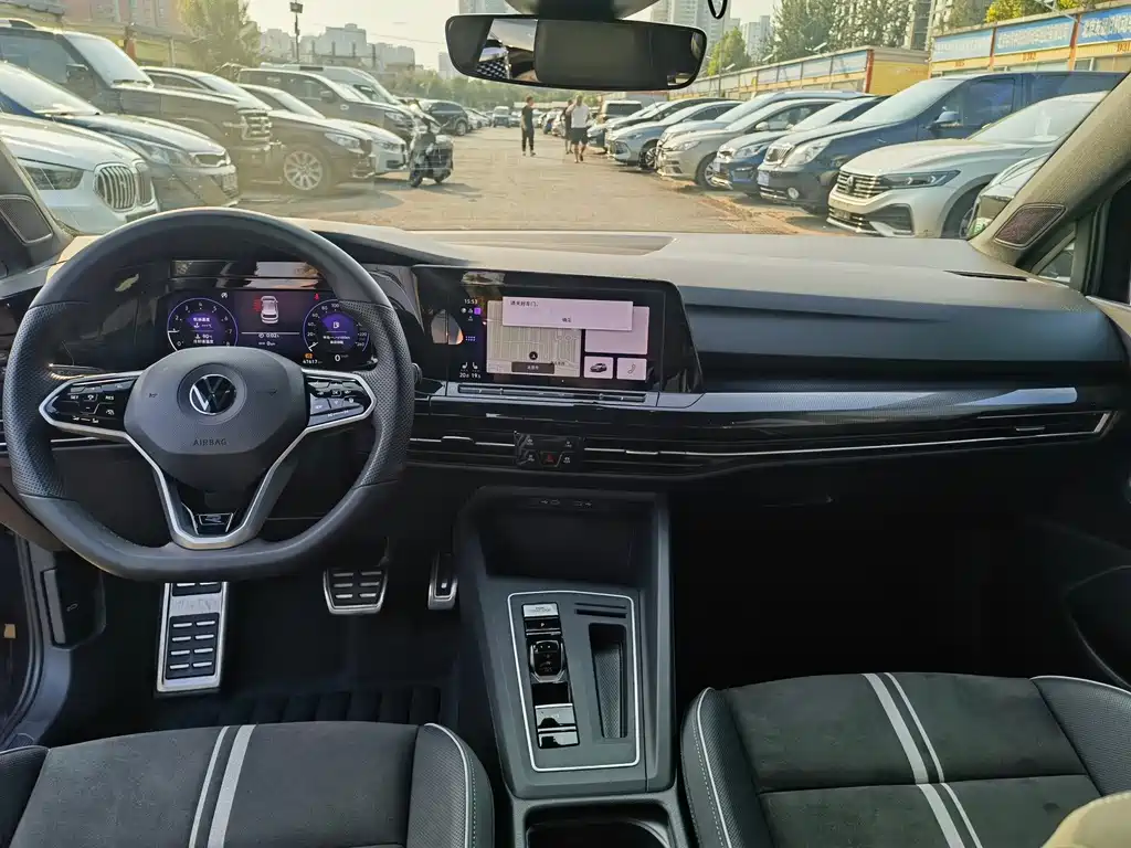Volkswagen Golf — миниатюра 9
