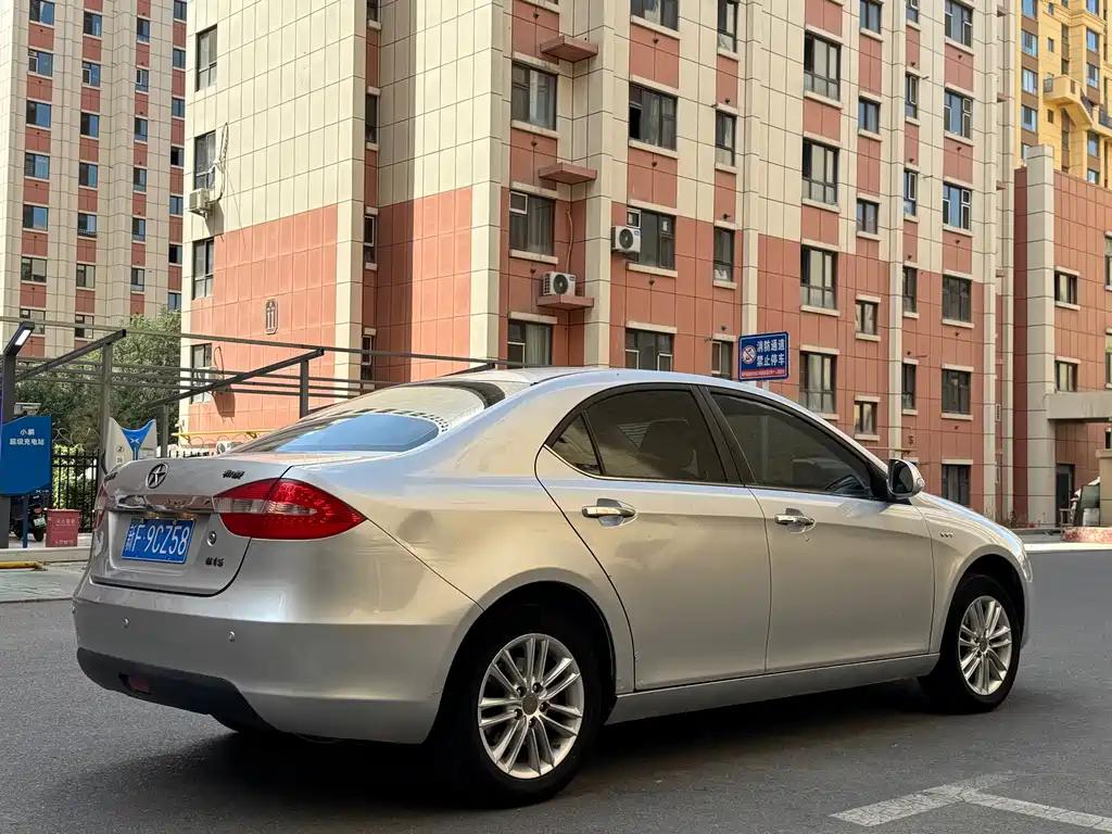 JAC Heyue — миниатюра 10