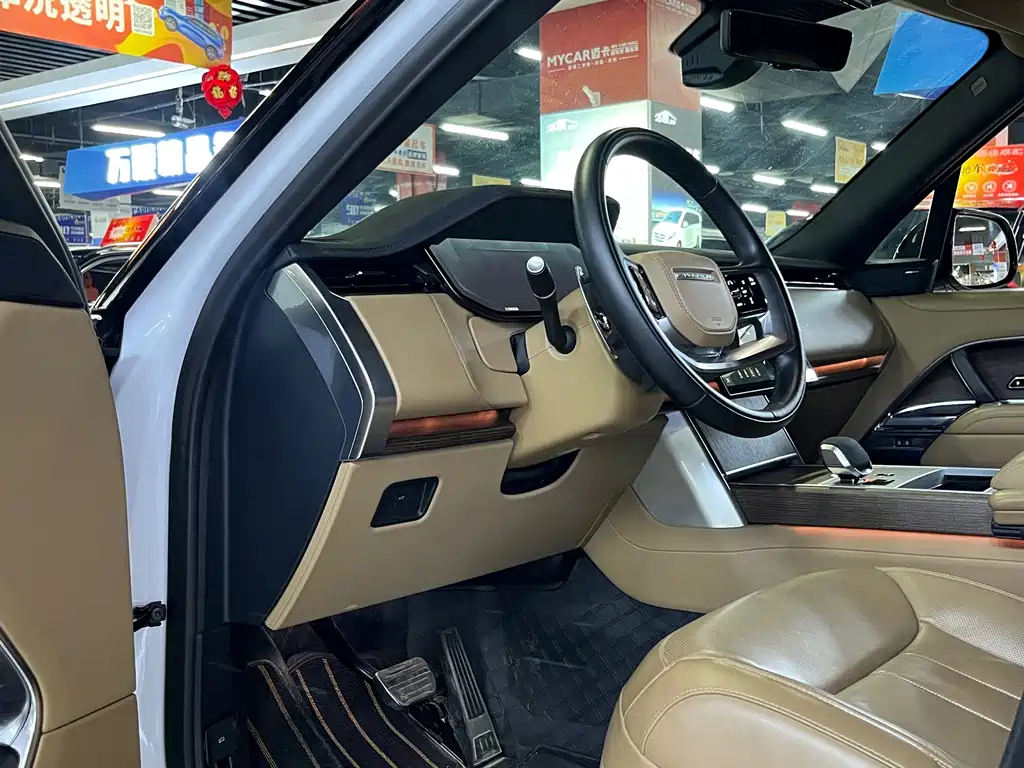 Land Rover Range Rover — миниатюра 7