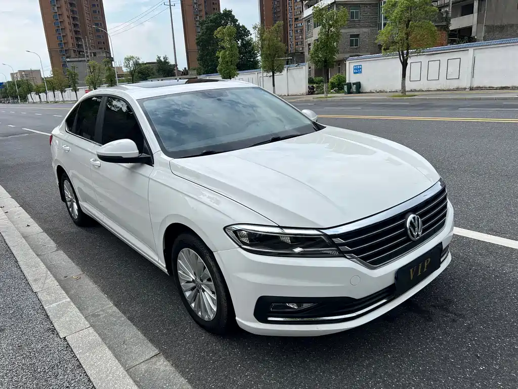 Volkswagen Lavida — миниатюра 3
