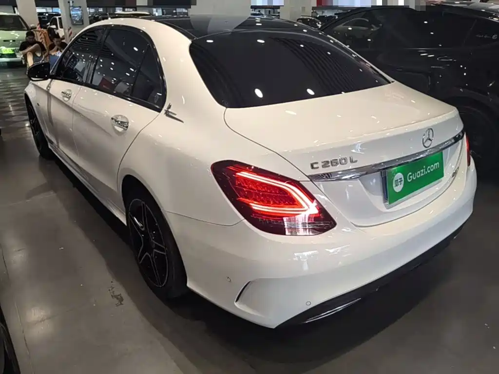 Mercedes-Benz C-Class — миниатюра 5
