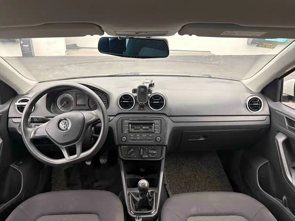 Volkswagen Jetta — миниатюра 6