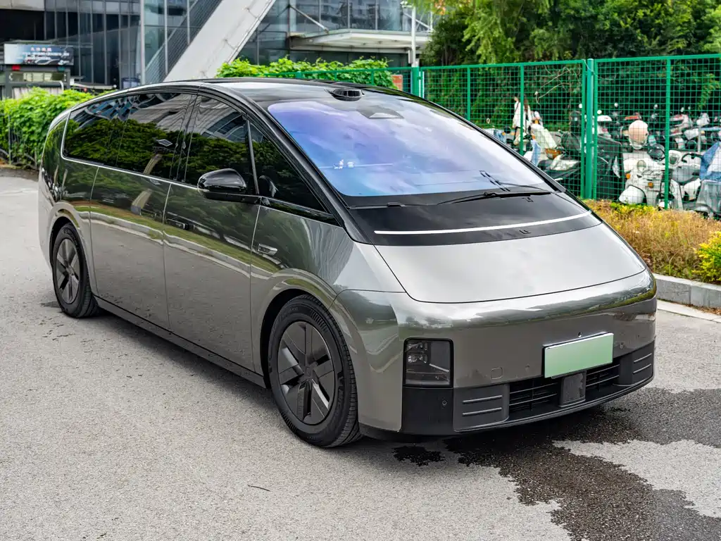 Li Auto Li MEGA — миниатюра 3