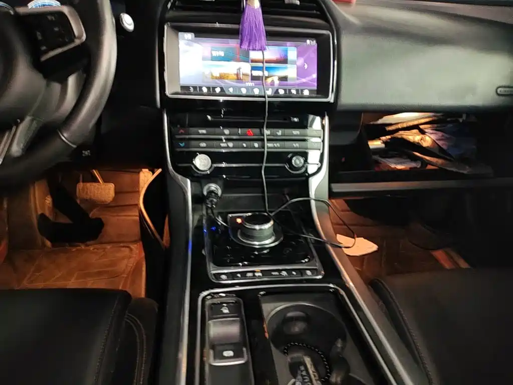 Jaguar XEL — миниатюра 13