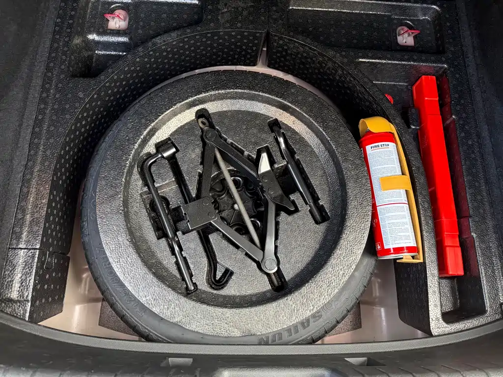 GEELY AUTOMOBILE EMGRAND GS