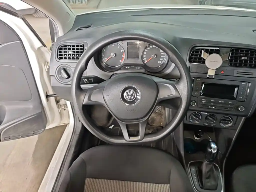 Volkswagen Polo — миниатюра 11