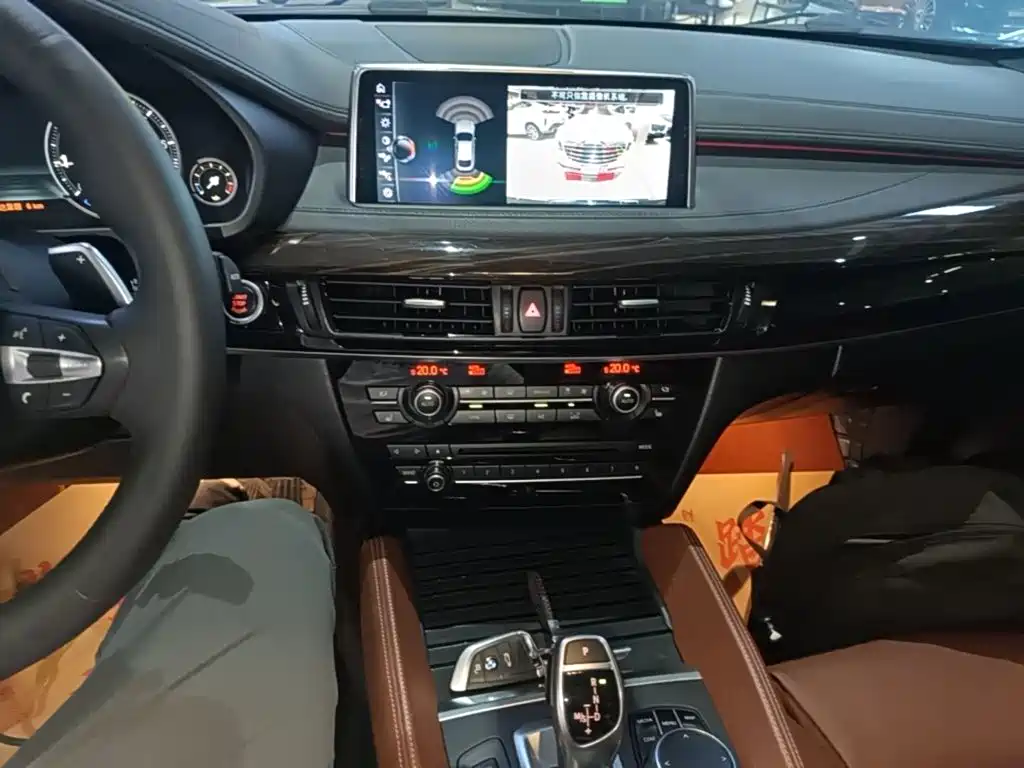 BMW X6 — миниатюра 13