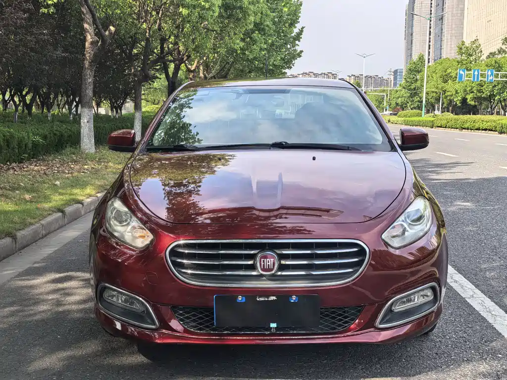 Fiat Viaggio 2012 1.4T AT Enjoy