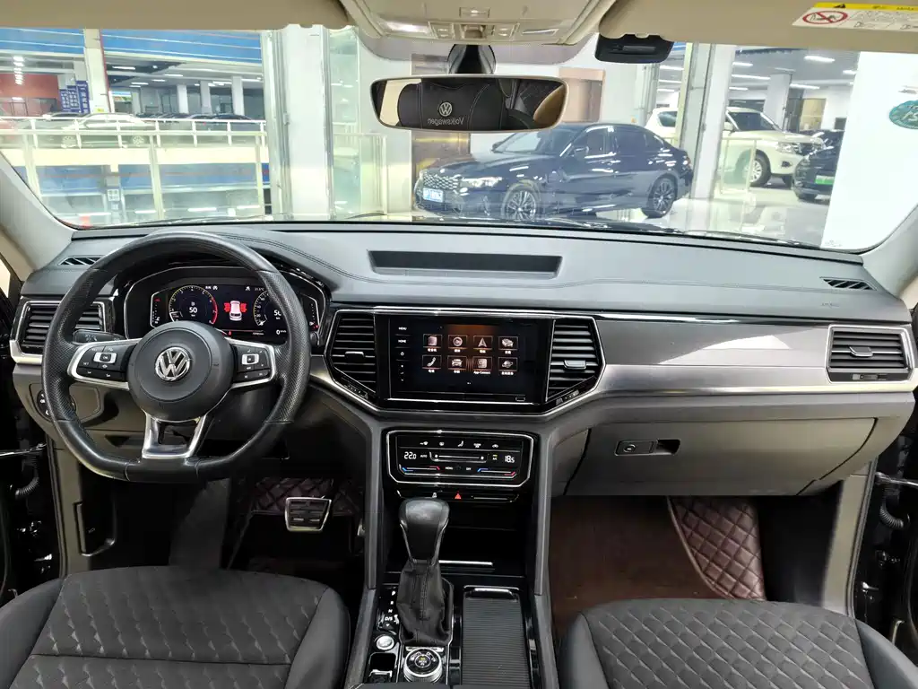 Volkswagen Teramont — миниатюра 11