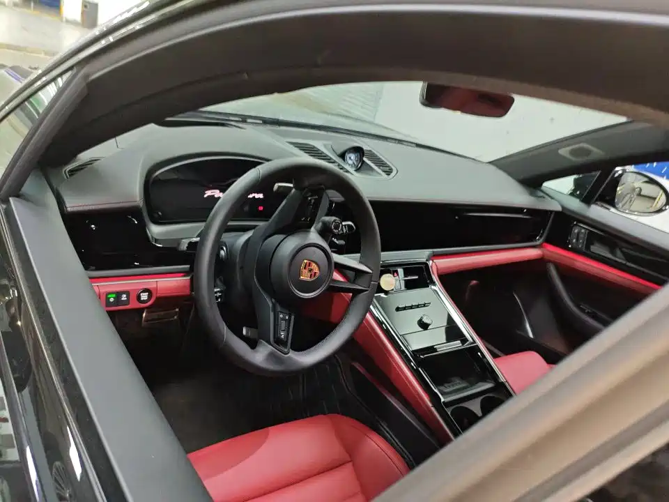 Porsche Panamera — миниатюра 5