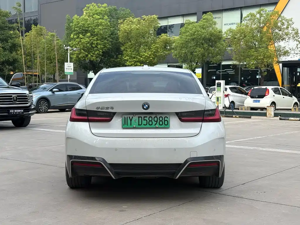 BMW i3 — миниатюра 18