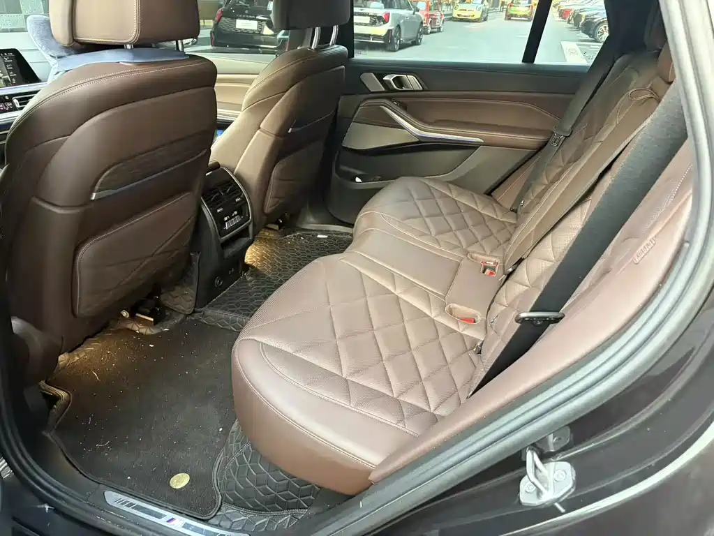 BMW X5 2022 xDrive 40Li M Sport
