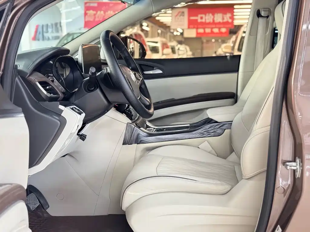 Buick GL8 2021 652T Luxury