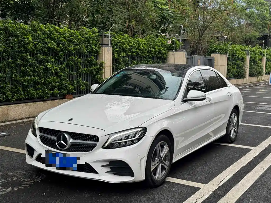 Mercedes-Benz C-Class 2020