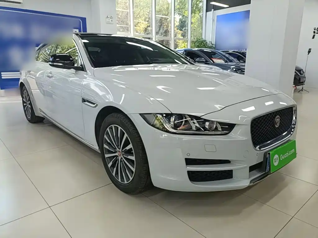 Jaguar XEL — миниатюра 4
