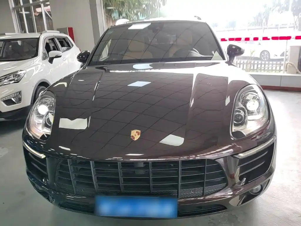 Porsche Macan — миниатюра 3