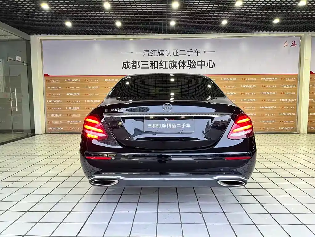 Mercedes-Benz E-Class — миниатюра 4