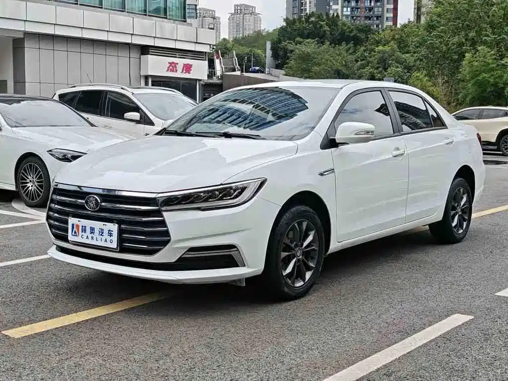 BYD Qin — миниатюра 3