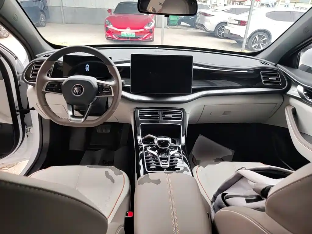 BYD Qin PLUS — миниатюра 10