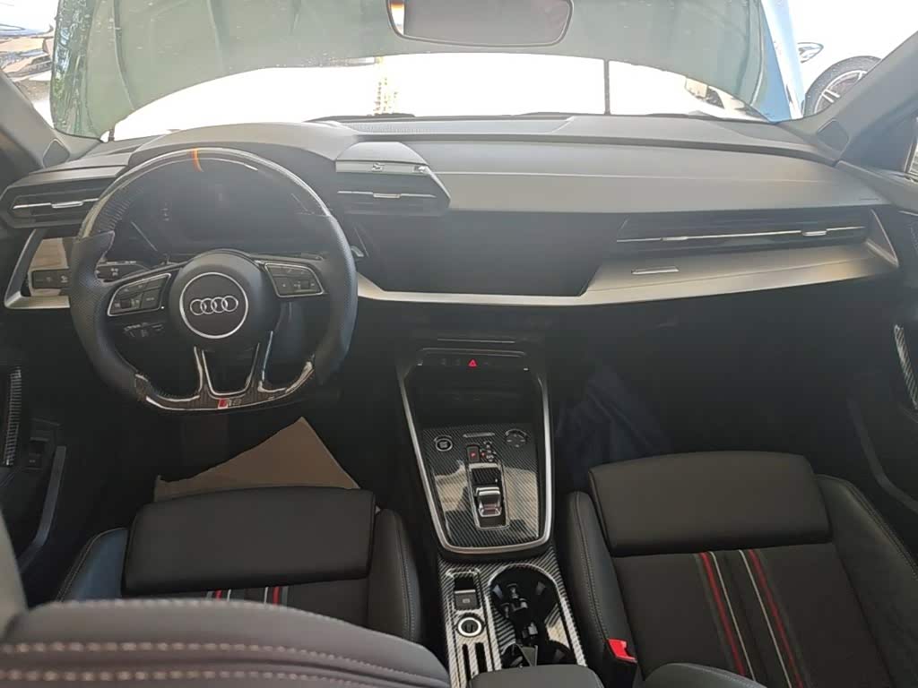 Audi A3 1.4 л 2021 г. Зелёный, пробег 35900 км