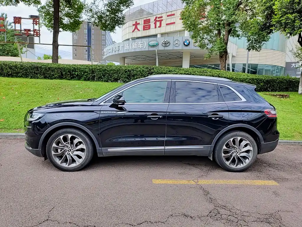 Lincoln Nautilus — миниатюра 3