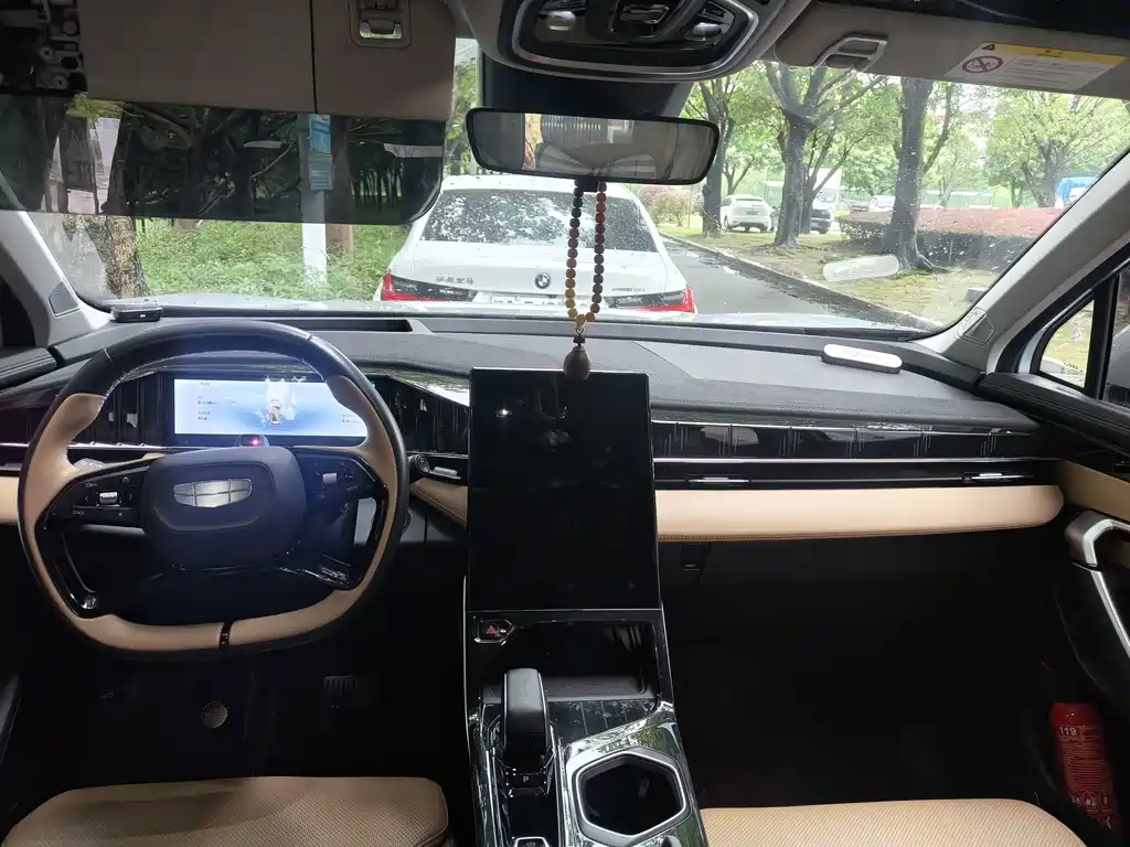 Geely Boyue L — миниатюра 12