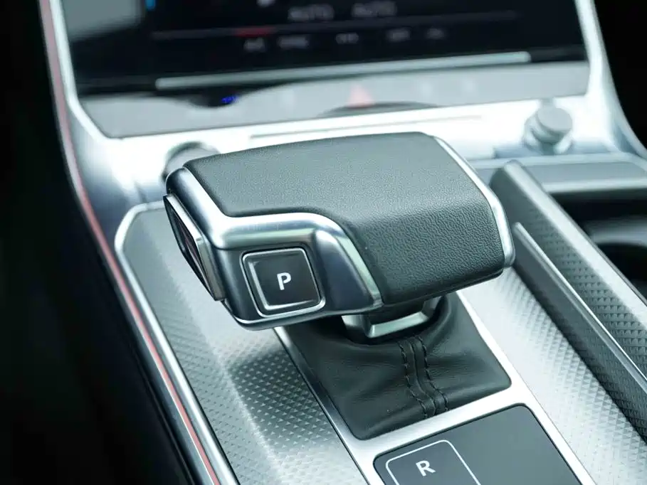Audi A6L — миниатюра 8