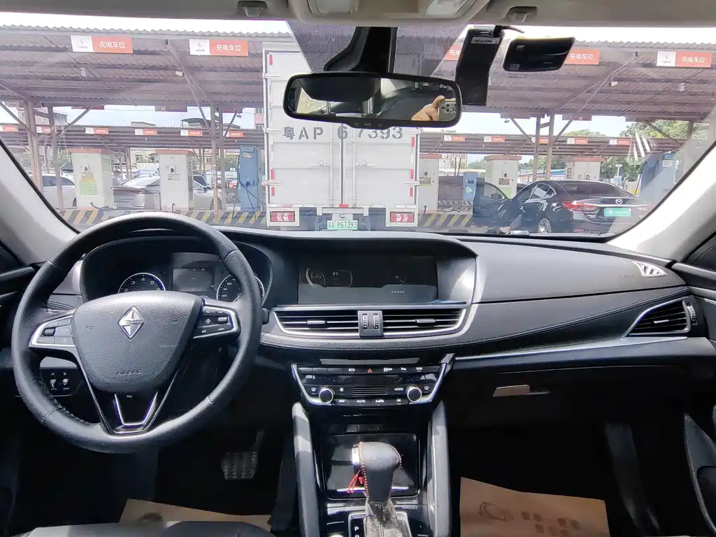 Borgward BX7 — миниатюра 18
