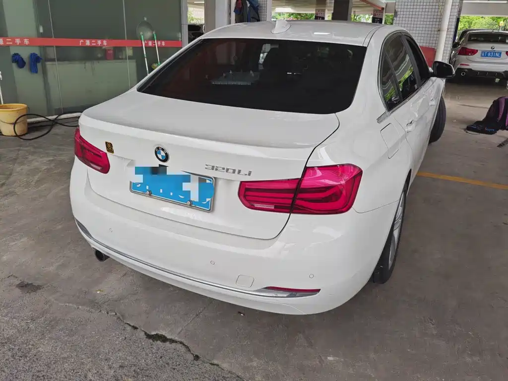 BMW 3 Series — миниатюра 2