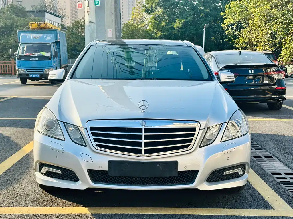Mercedes-Benz E-Class E 2010 E 300 Fashion Luxury
