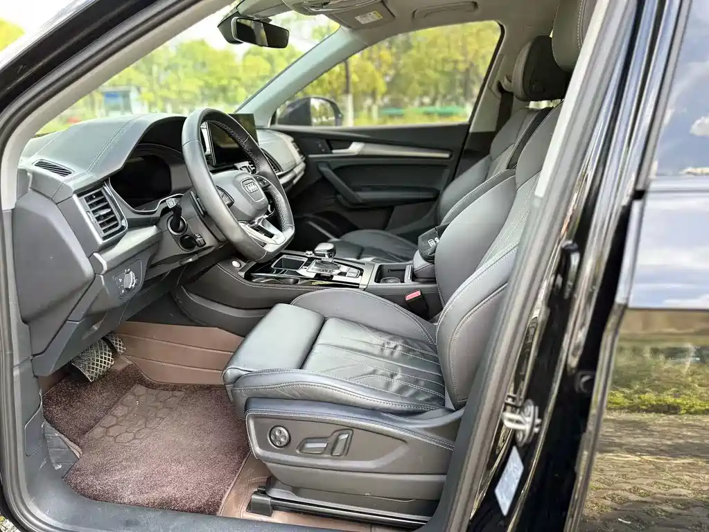 Audi Q5L 2022 40T Luxury