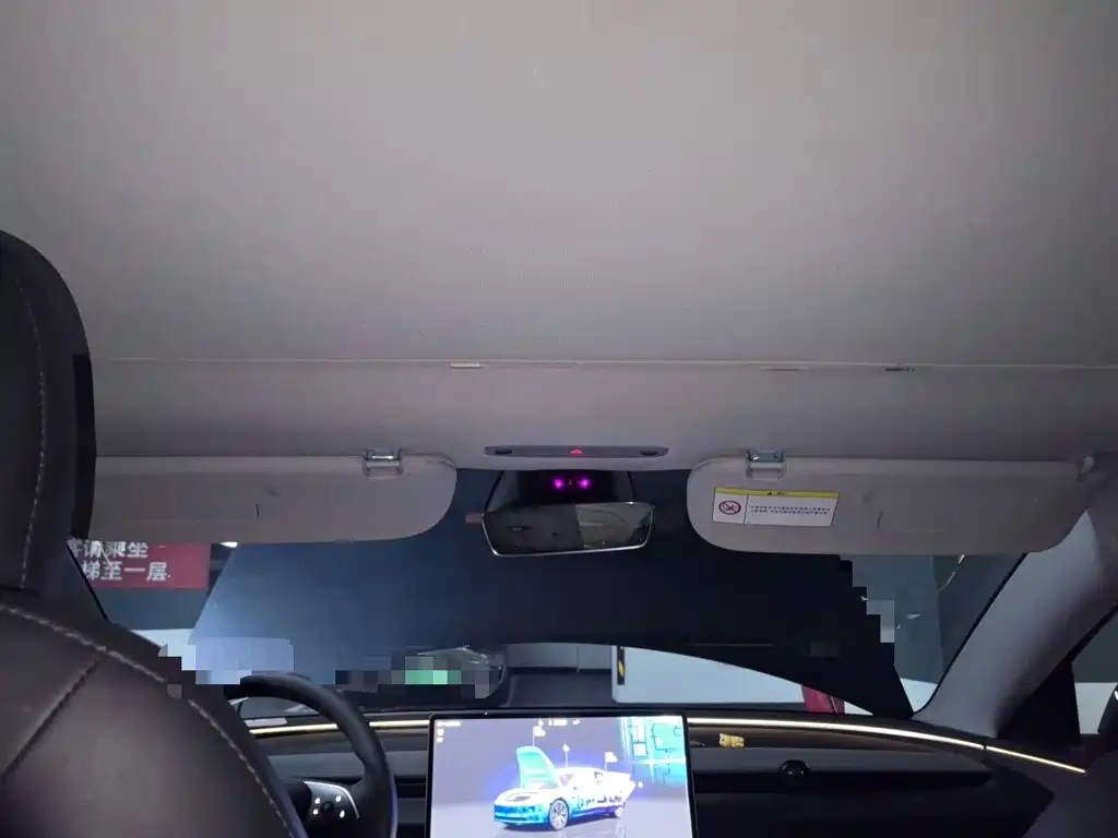 Tesla Model 3 — миниатюра 14