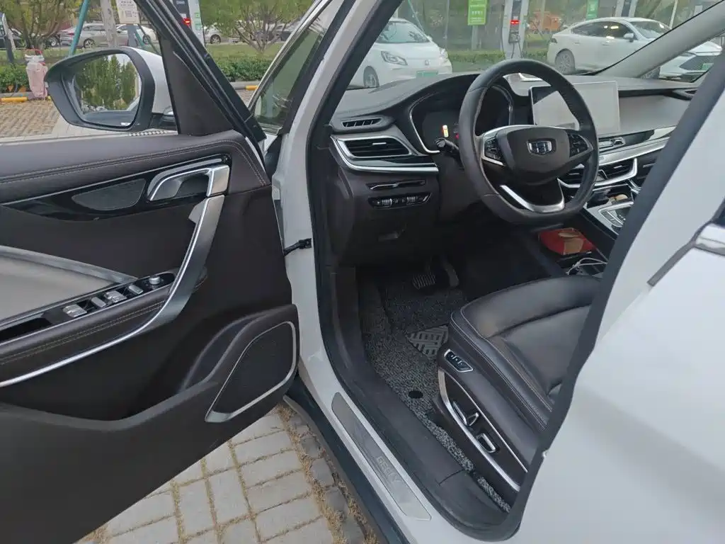 Geely Jia Ji New Energy — миниатюра 12