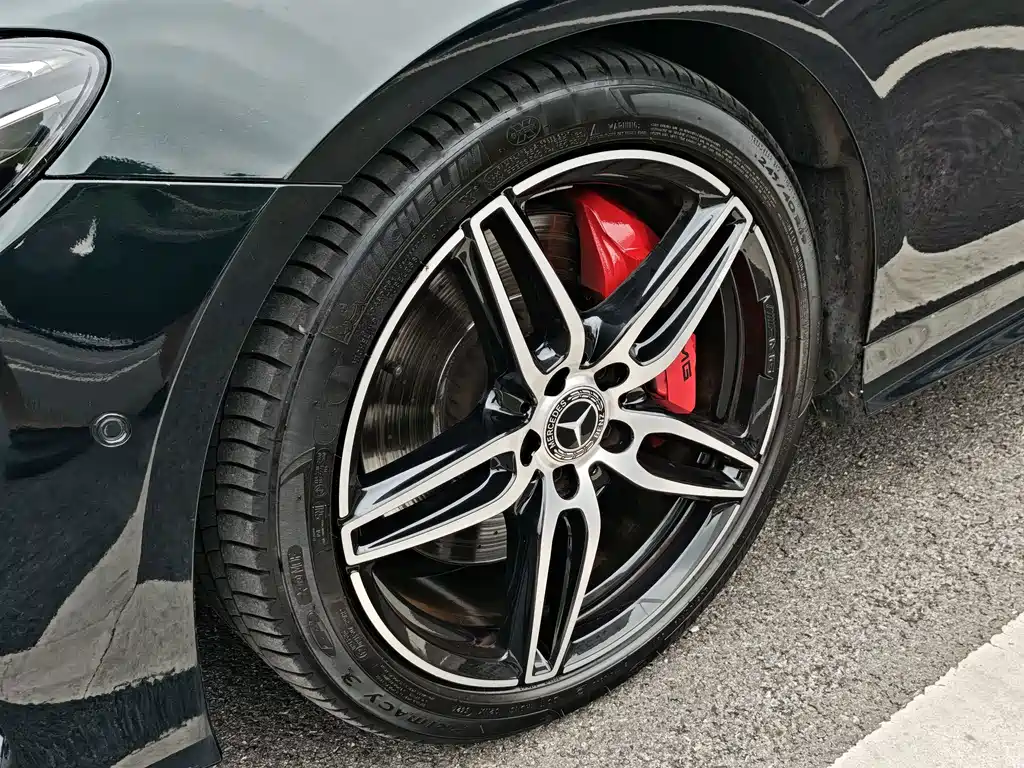 Mercedes-Benz E-Class (Import) — миниатюра 7