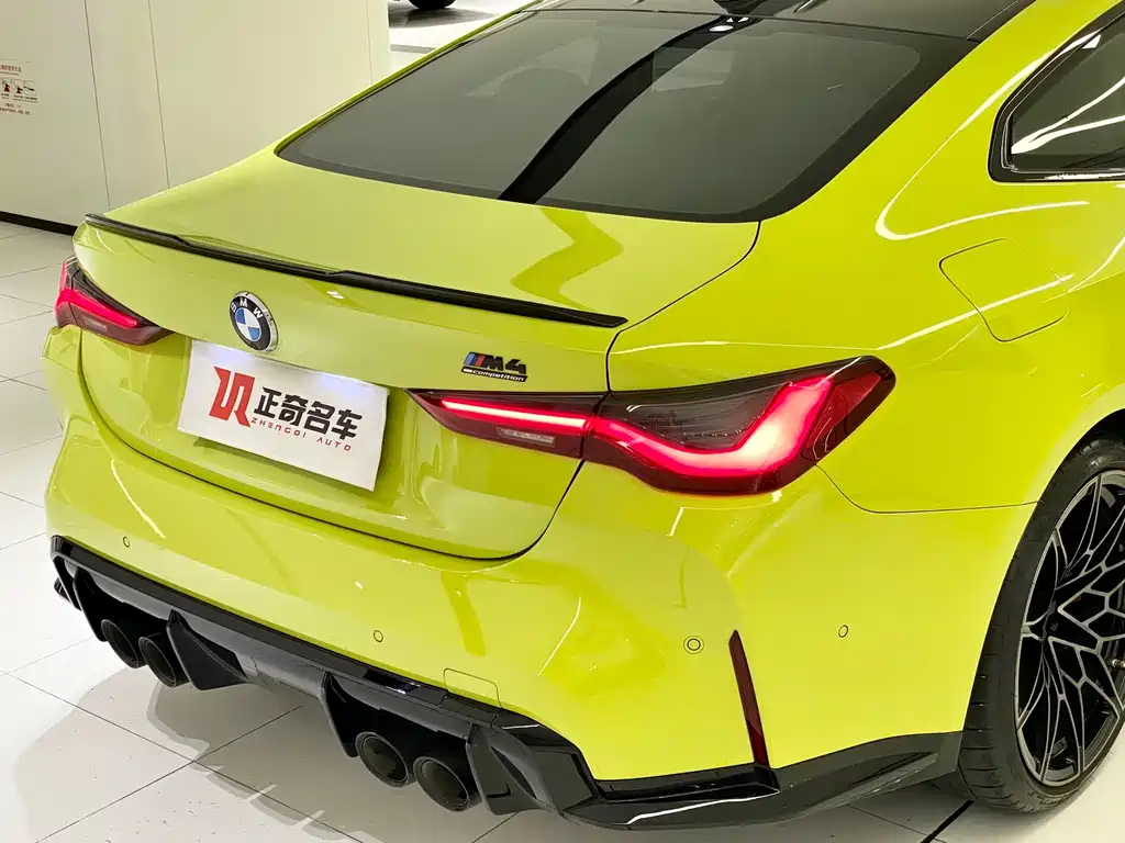 BMW M4 — миниатюра 8