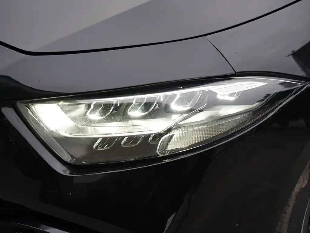 Mercedes-Benz CLS 2021 CLS 300 Luxury