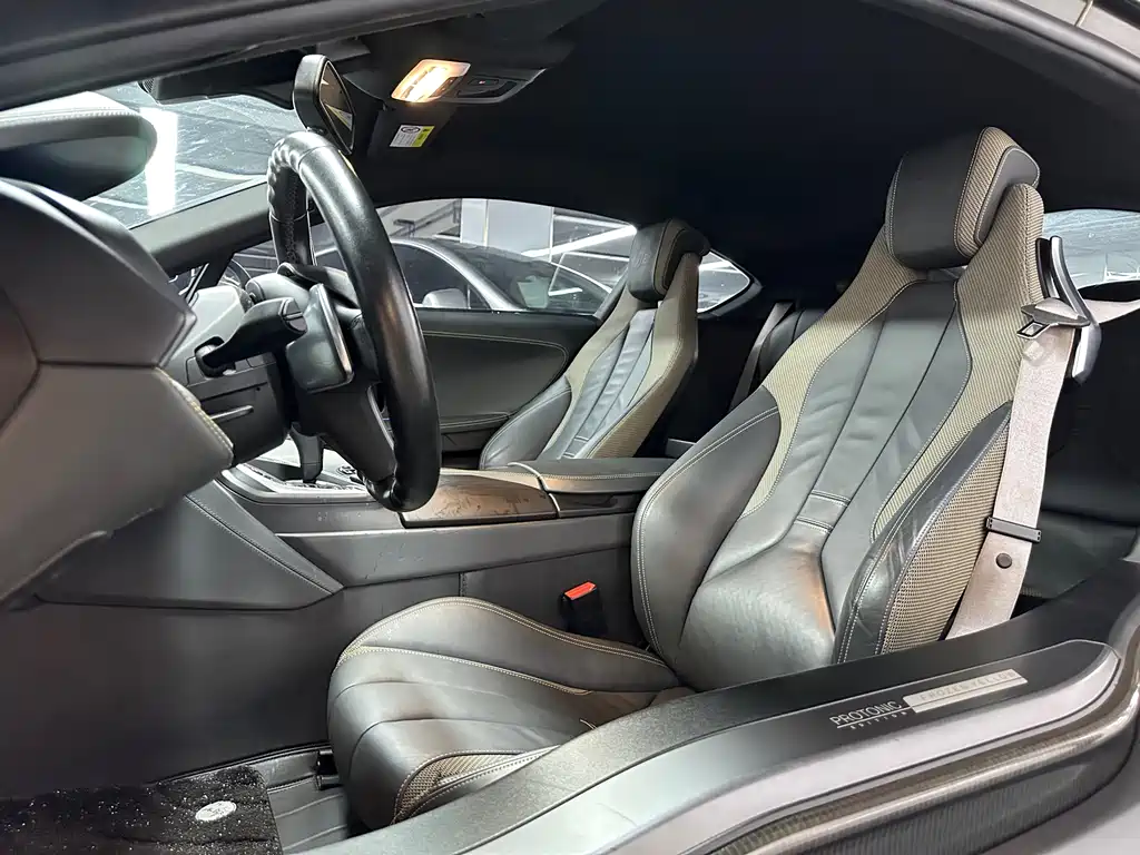 BMW i8 — миниатюра 7